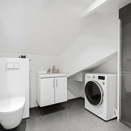 Charming Rooftop In Heart Of 스타방에르