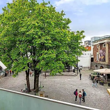 Charming Rooftop In Heart Of Apartman