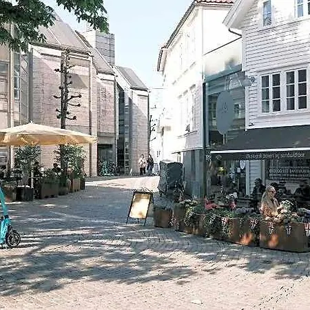 Charming Rooftop In Heart Of Apartman *
