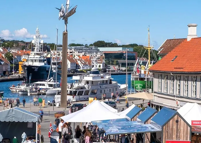 Charming Rooftop In Heart Of Apartman *