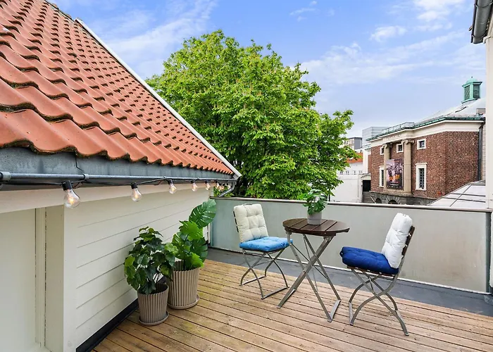 Charming Rooftop In Heart Of Apartman *
