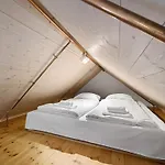 Apartamento Charming Rooftop In Heart Of